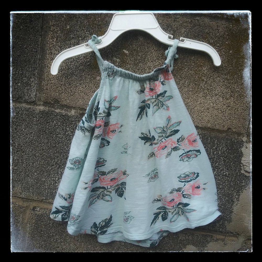 OLD NAVY Spaghetti Strap Floral Top 2T